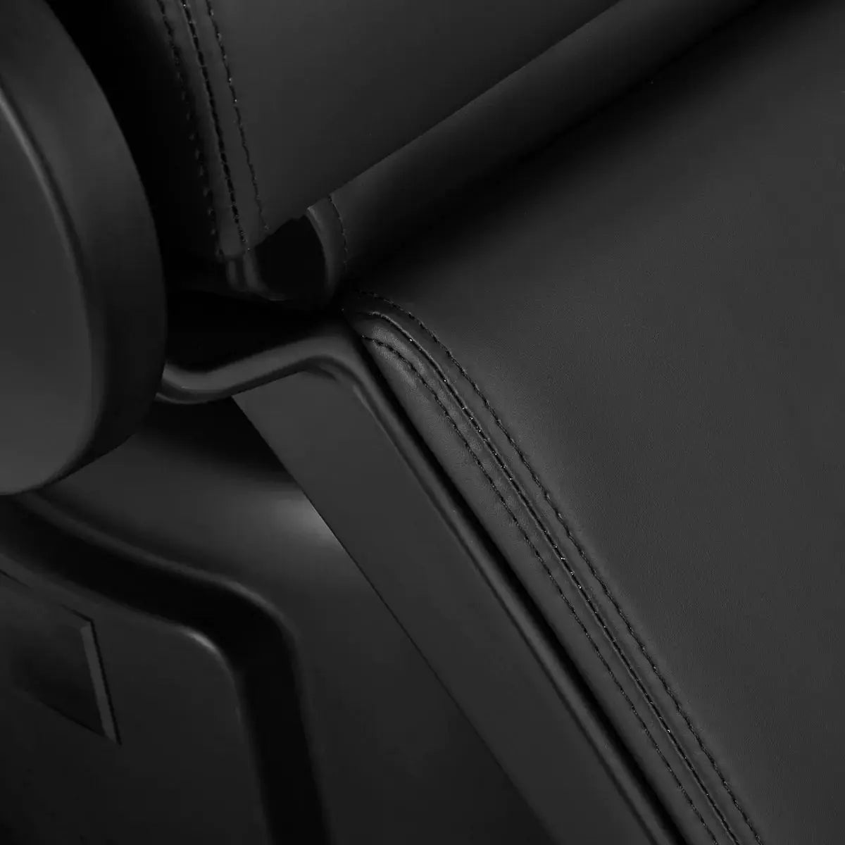 Duke Electric Barber Chair Black Gabbiano